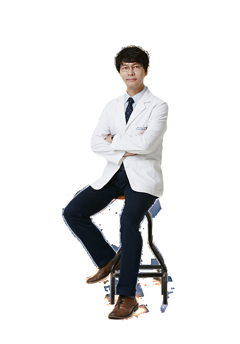 심원재원장님 칼럼_나이보다 어려보이려면 작은얼굴에 v라인은 필수! 